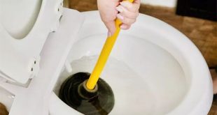 Bồn cầu bị nghẹt vải gây nghẹt không, xử lý bằng cách nào ?